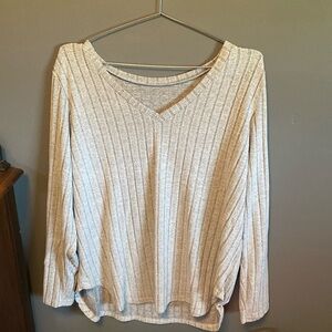 🩷A great conditioned shirt and very versatile.